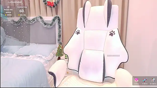 PimChanOK online show from December 20, 3:41 pm