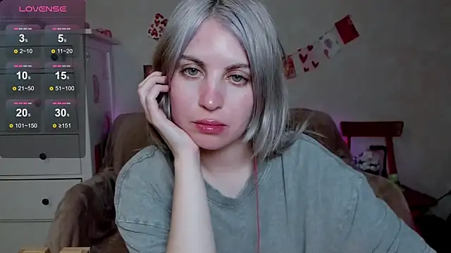pawpaws online show from June 15, 11:23 am