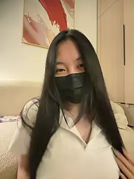 Snapshot of MEOW_MEO chatting on April 5, 4:15 pm MEOW MEO online show from April 5, 4:15 pm