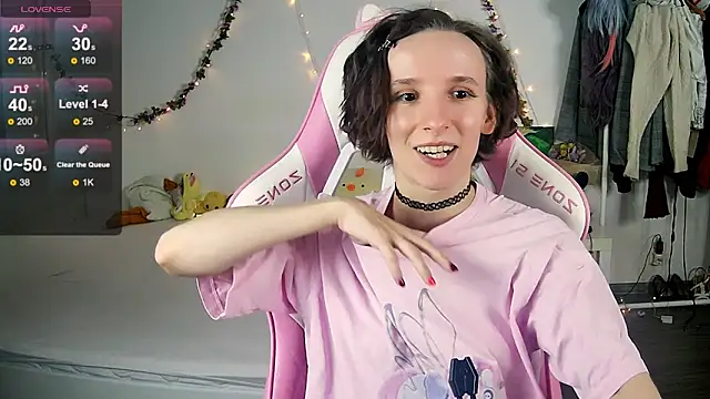 Violet Veliya online show from October 31, 5:47 pm