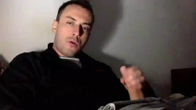 Snapshot of mainnrd chatting on October 18, 3:09 am mainnrd online show from October 18, 3:09 am