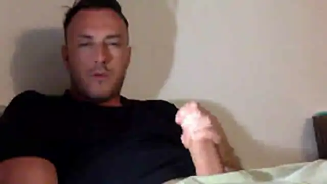 Snapshot of mainnrd chatting on June 5, 7:19 pm mainnrd online show from June 5, 7:19 pm