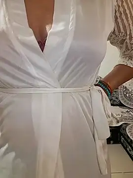 Snapshot of khushikhushi chatting on January 17, 3:12 am khushikhushi online show from January 17, 3:12 am