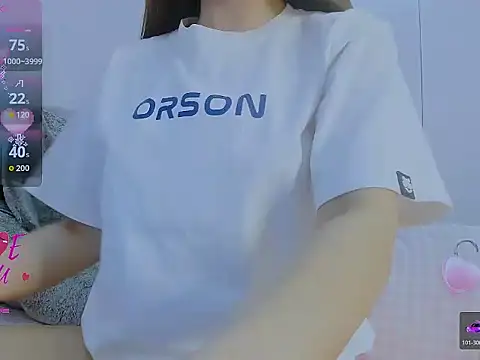 Snapshot of Linh_diudang chatting on May 15, 2:18 am Linh diudang online show from May 15, 2:18 am
