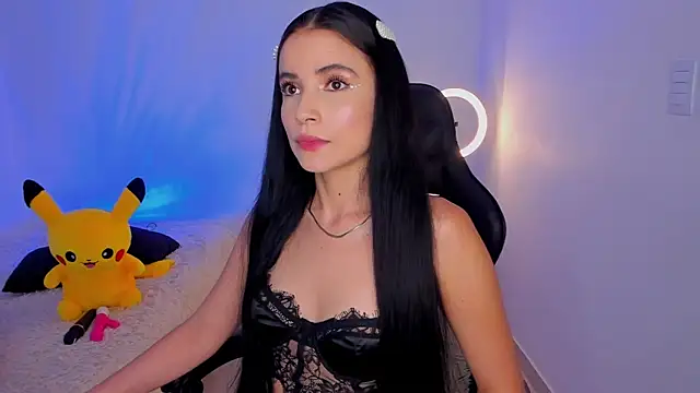 Snapshot of melanyrouse1 chatting on April 19, 8:00 pm melanyrouse1 online show from April 19, 8:00 pm