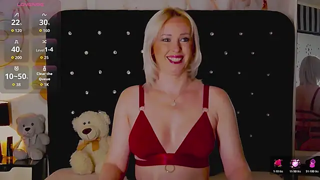 OliviaShaw23 online show from March 6, 9:22 pm