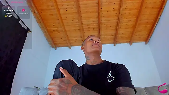 esteveen ortegas  online show from April 10, 7:24 am