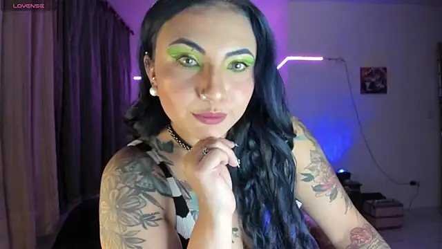 black wiidow online show from April 7, 3:07 am