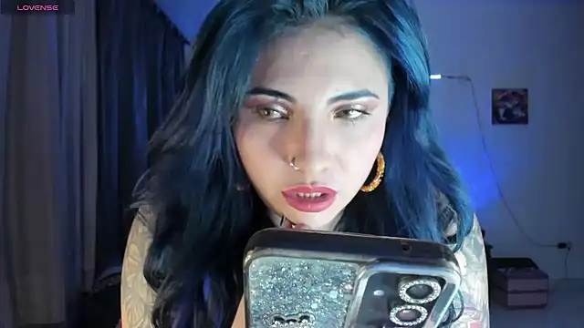 black wiidow online show from April 19, 5:29 am