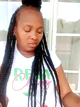 Snapshot of Bootycurvy2 chatting on October 5, 11:30 am Bootycurvy2 online show from October 5, 11:30 am