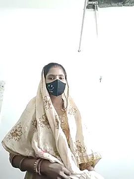 Snapshot of RADHA95 chatting on March 20, 2:29 am RADHA95 online show from March 20, 2:29 am