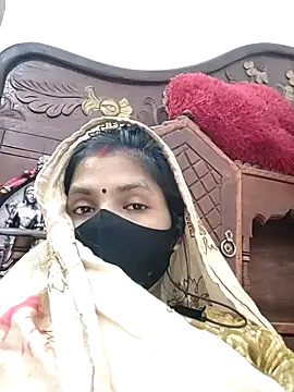 Snapshot of RADHA95 chatting on March 20, 7:47 am RADHA95 online show from March 20, 7:47 am