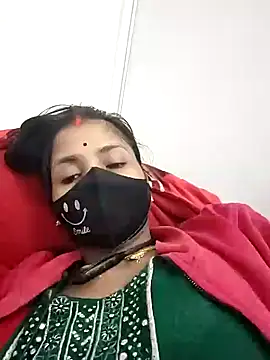 Snapshot of RADHA95 chatting on February 13, 6:31 am RADHA95 online show from February 13, 6:31 am