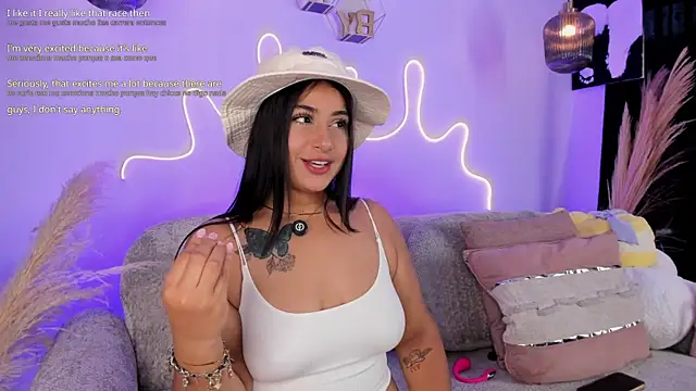 Snapshot of GabyRhodes chatting on July 7, 7:07 pm GabyRhodes online show from July 7, 7:07 pm