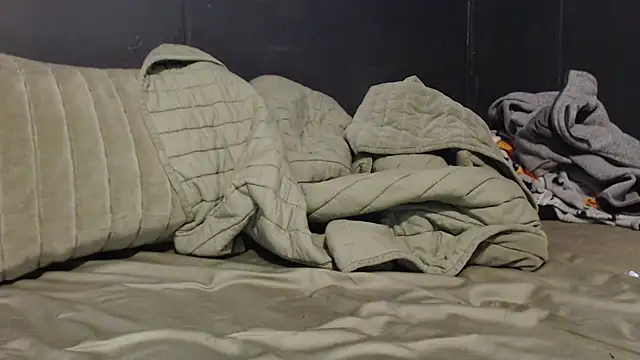 Dogz n daugthers online show from January 20, 9:11 pm