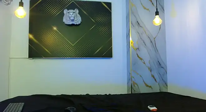 Cloeandtyfanny online show from April 5, 1:08 pm