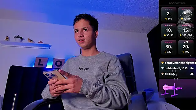 Issac james  online show from February 21, 10:39 am