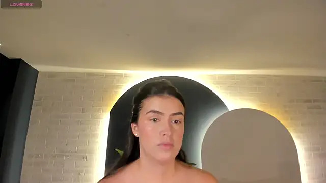 Snapshot of PaulinaSantos_ chatting on April 19, 5:12 pm PaulinaSantos online show from April 19, 5:12 pm