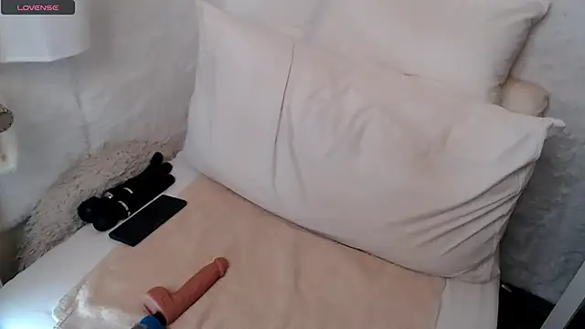 Snapshot of Julia-Sugar chatting on January 28, 4:52 pm Julia-Sugar online show from January 28, 4:52 pm