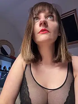 victoirenextdoor online show from December 17, 7:42 pm