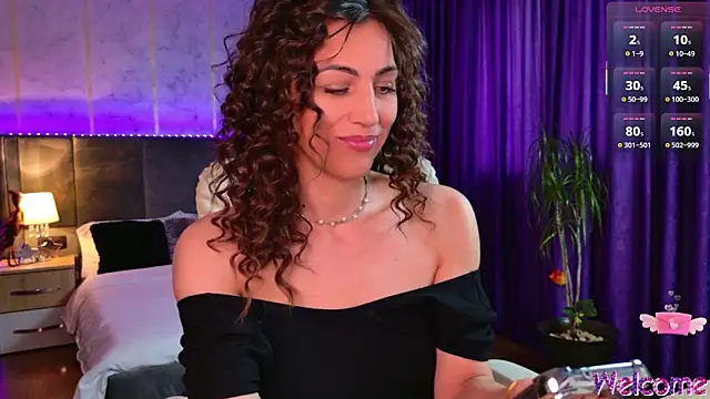 -KASANDRA- online show from April 17, 2:20 pm