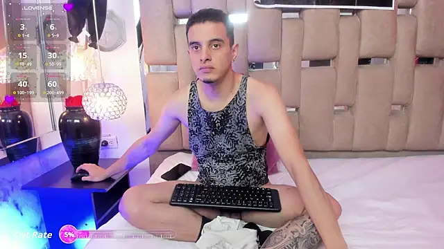 Maximo   online show from October 22, 8:41 pm