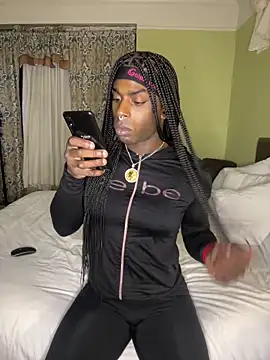 Snapshot of THICKwithDICKK chatting on December 18, 4:40 am THICKwithDICKK online show from December 18, 4:40 am