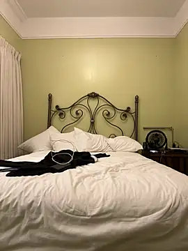 Snapshot of THICKwithDICKK chatting on February 17, 2:52 am THICKwithDICKK online show from February 17, 2:52 am