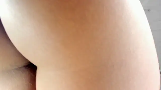 Snapshot of ashley_crotez chatting on June 2, 2:41 pm ashley crotez online show from June 2, 2:41 pm