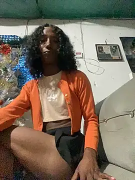 Snapshot of tamarabigass1 chatting on December 7, 8:00 am tamarabigass1 online show from December 7, 8:00 am