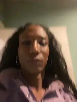 Snapshot of tamarabigass1 chatting on February 6, 2:33 am tamarabigass1 online show from February 6, 2:33 am