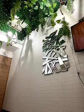 Snapshot of tamarabigass1 chatting on November 9, 6:01 am tamarabigass1 online show from November 9, 6:01 am