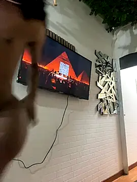 Snapshot of tamarabigass1 chatting on November 11, 3:28 am tamarabigass1 online show from November 11, 3:28 am