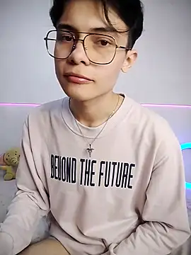 Snapshot of Dmitri_Aksnes chatting on October 3, 9:45 pm Dmitri Aksnes online show from October 3, 9:45 pm