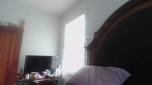 ebonyred online show from February 28, 3:57 pm