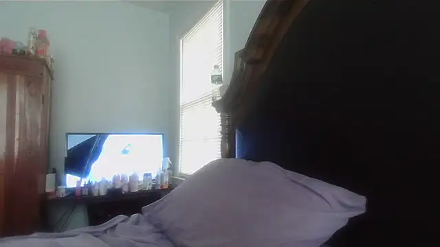 Snapshot of ebonyred chatting on May 1, 1:26 pm ebonyred online show from May 1, 1:26 pm