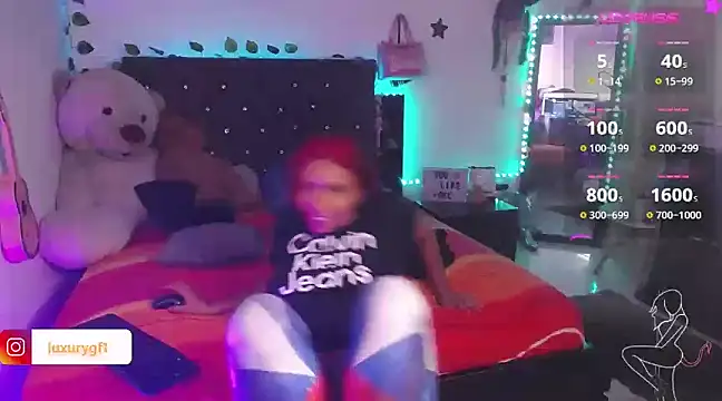 Pocahontaslovex online show from December 19, 8:02 am