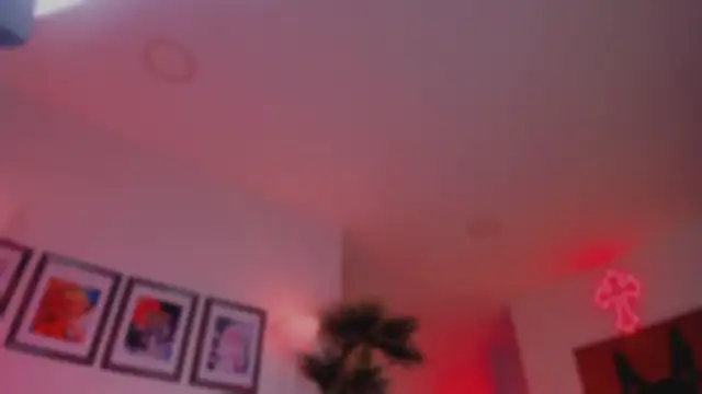 Taylor  foxxx online show from February 28, 6:47 am