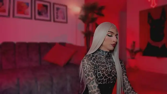 Taylor  foxxx online show from March 10, 1:10 am