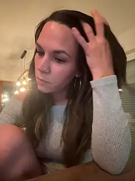 Lady Knaller online show from March 12, 9:21 pm