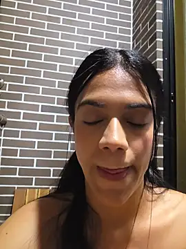 Snapshot of Deisy_Torres chatting on May 14, 12:50 am Deisy Torres online show from May 14, 12:50 am