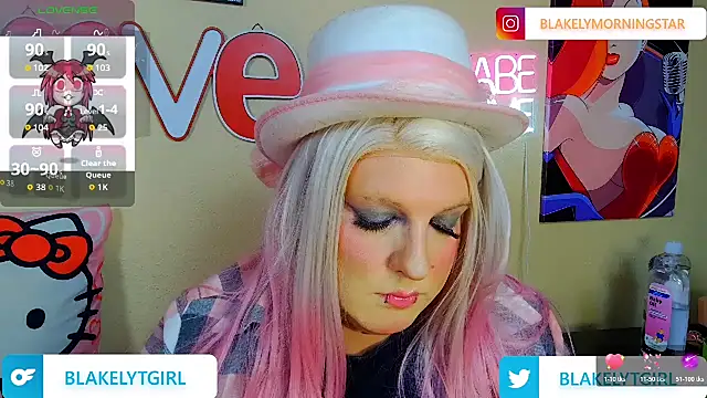 Snapshot of Blakelytgirl chatting on April 22, 8:50 am Blakelytgirl online show from April 22, 8:50 am