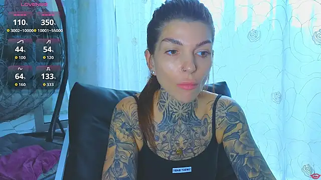 Snapshot of tattooedBabyy chatting on June 29, 9:04 am tattooedBabyy online show from June 29, 9:04 am