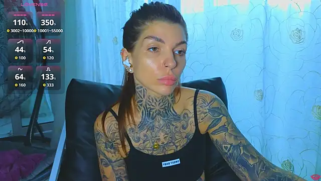 Snapshot of tattooedBabyy chatting on June 29, 10:15 am tattooedBabyy online show from June 29, 10:15 am