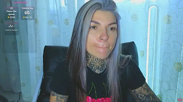 Snapshot of tattooedBabyy chatting on July 22, 10:40 am tattooedBabyy online show from July 22, 10:40 am
