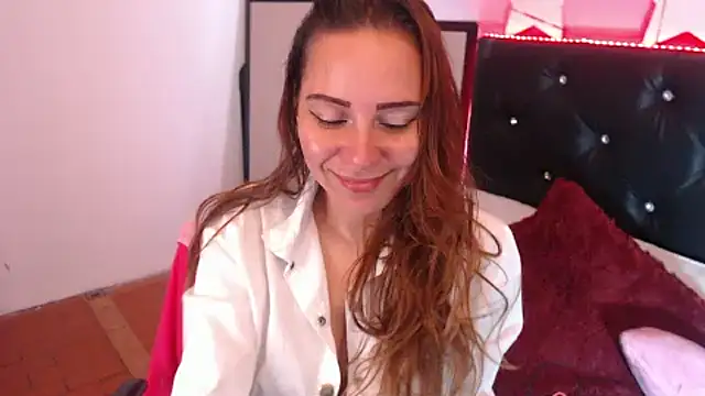 camila delarosa online show from October 9, 4:16 pm