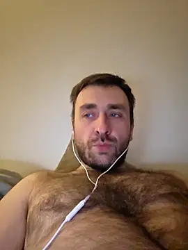 Snapshot of TIGERRR86 chatting on February 17, 9:21 pm TIGERRR86 online show from February 17, 9:21 pm