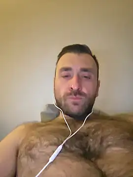 Snapshot of TIGERRR86 chatting on April 1, 8:50 pm TIGERRR86 online show from April 1, 8:50 pm
