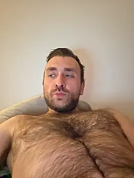 Snapshot of TIGERRR86 chatting on May 2, 6:35 pm TIGERRR86 online show from May 2, 6:35 pm