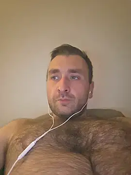 Snapshot of TIGERRR86 chatting on May 17, 10:17 pm TIGERRR86 online show from May 17, 10:17 pm